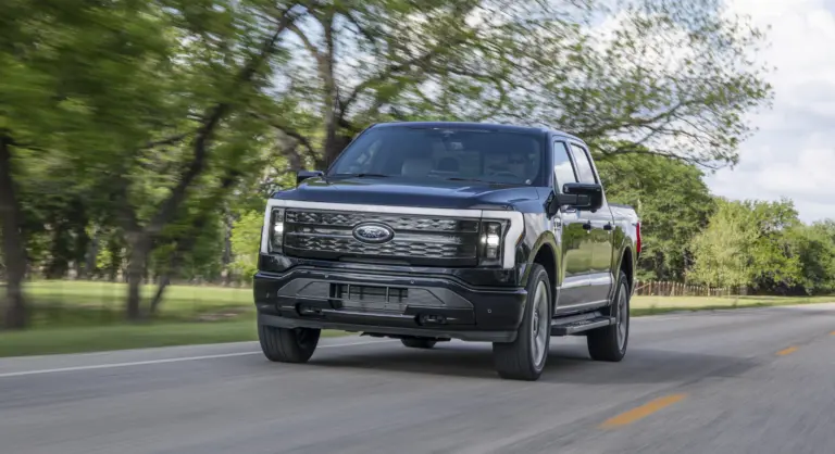 Itt a vége: jelenlegi formájában megszűnik a Ford tisztán elektromos pickupja!