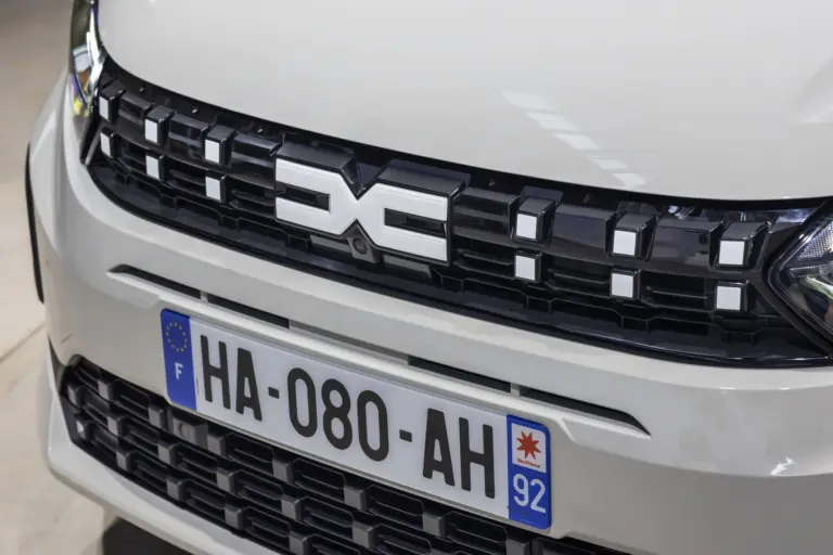 Immár hivatalos: idén 2 teljesen új típust fog bemutatni a Dacia!