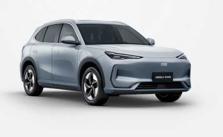 Újabb neves márkakereskedő kezd Geely modelleket forgalmazni