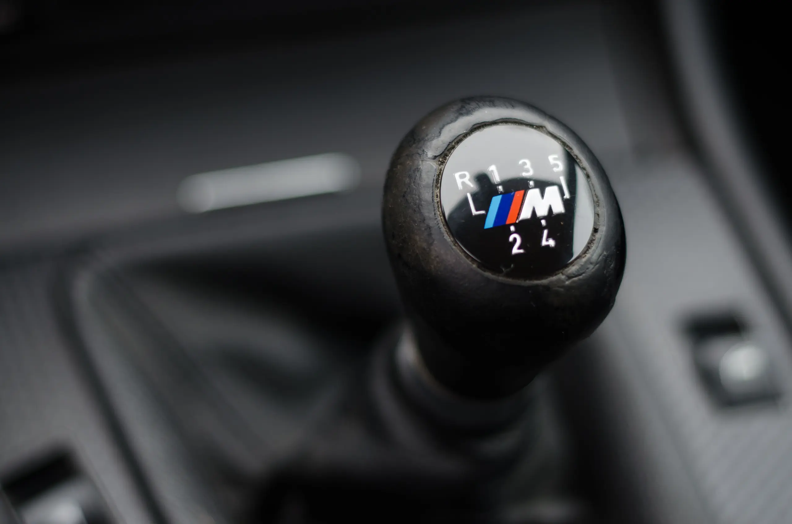 "Nincs értelme a kézi váltónak" a BMW sportrészlegének vezetője szerint
