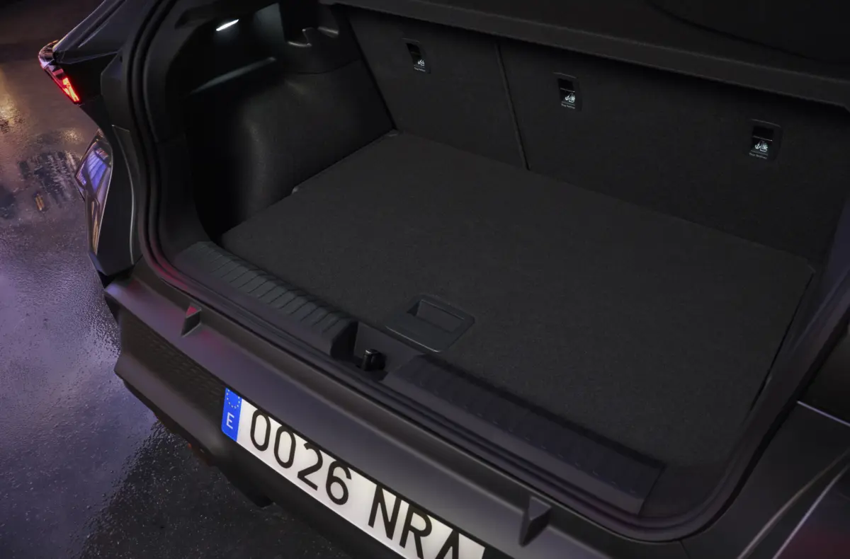 019_CUPRA-Raval-Plasma__HQ