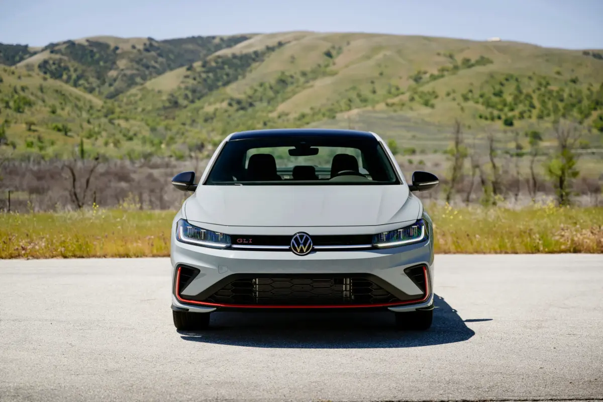 2025-Jetta-GLI-526-7