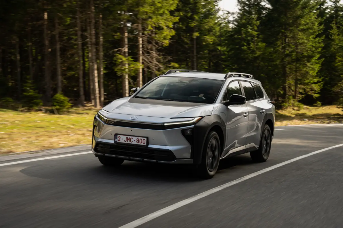 2026_Toyota bZ4X Touring_FWD_Ice Silver Metallic_dynamic_006
