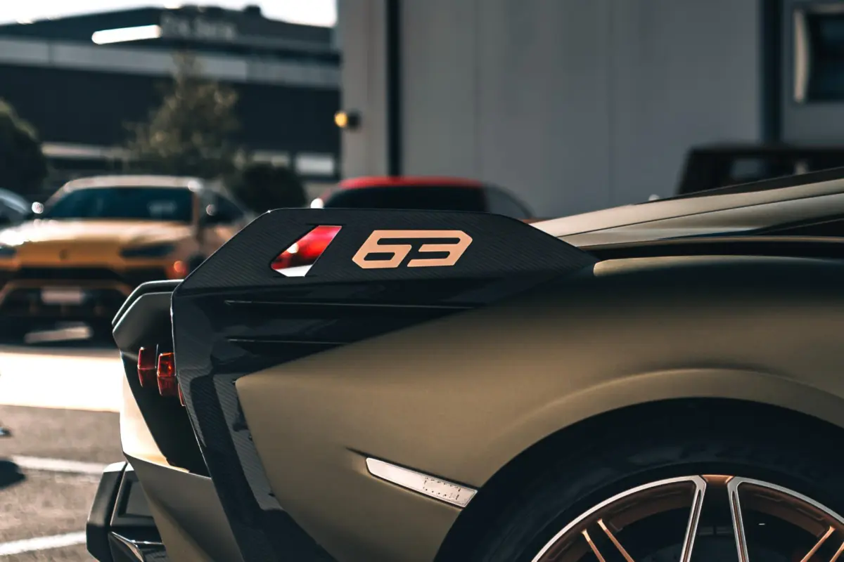 668415