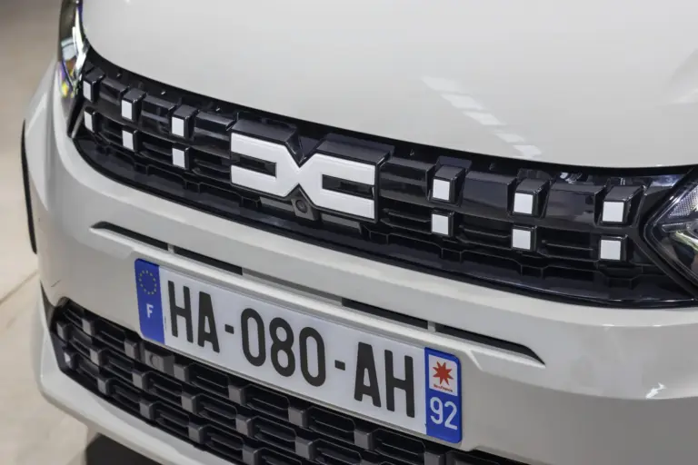Árat csökkentett a Dacia! Ez most az egész újautó-piac legolcsóbb modellje!