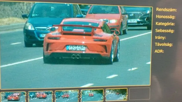 Porschét fotózott a traffipax Salgótarjánban: kitalálod, mennyivel száguldott?
