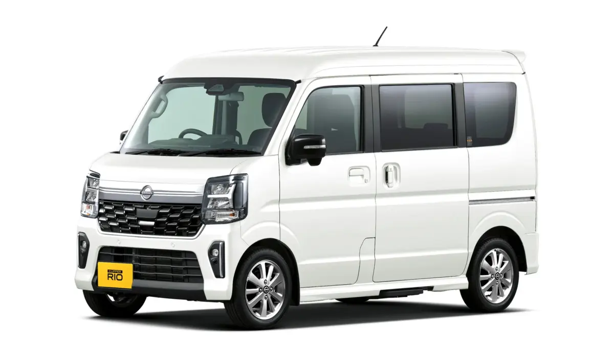 Nissan-Clipper-Rio-Japan-2