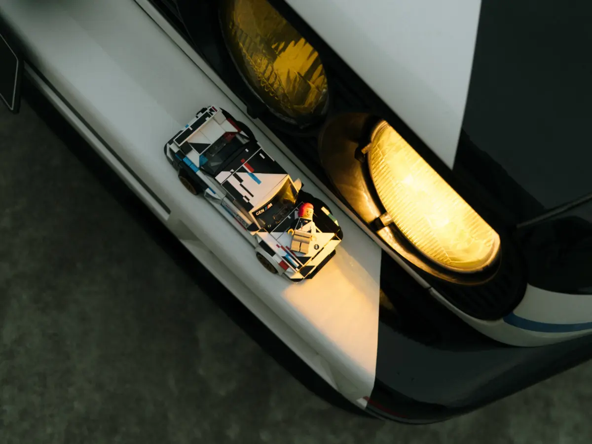 P90642079_highRes_bmw-m3-e30-lego-spee