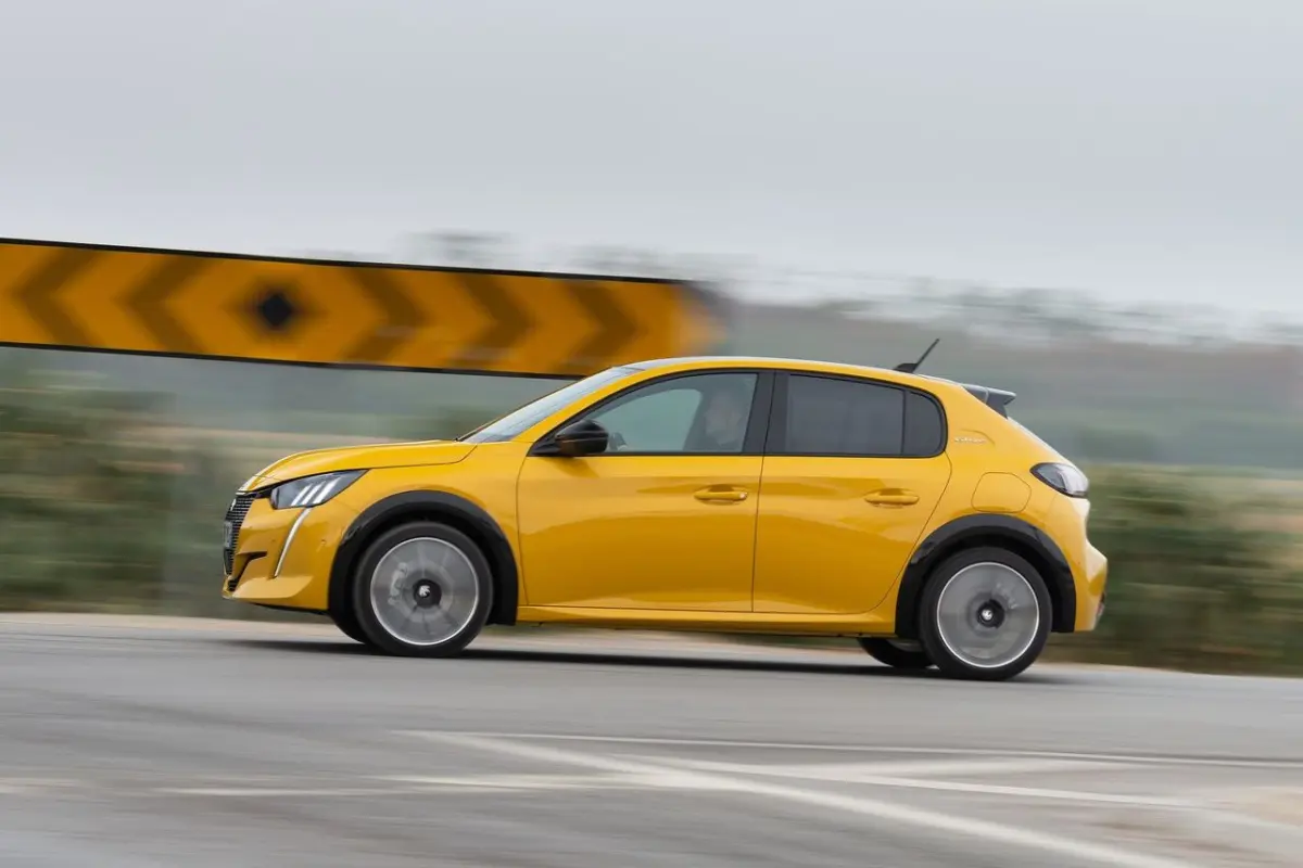 Peugeot-208-2020-1280-3fae86c02ebe19bc80eaf0dc947dc616af