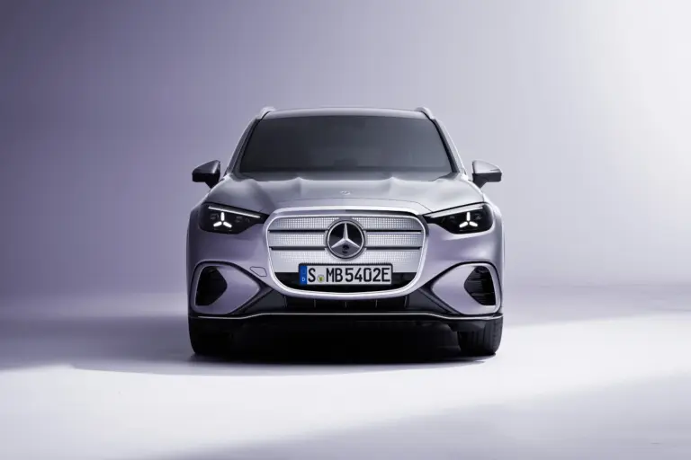 Már itthon is kapható az új, belépő szintű Mercedes-Benz GLC! Íme a pontos ára!