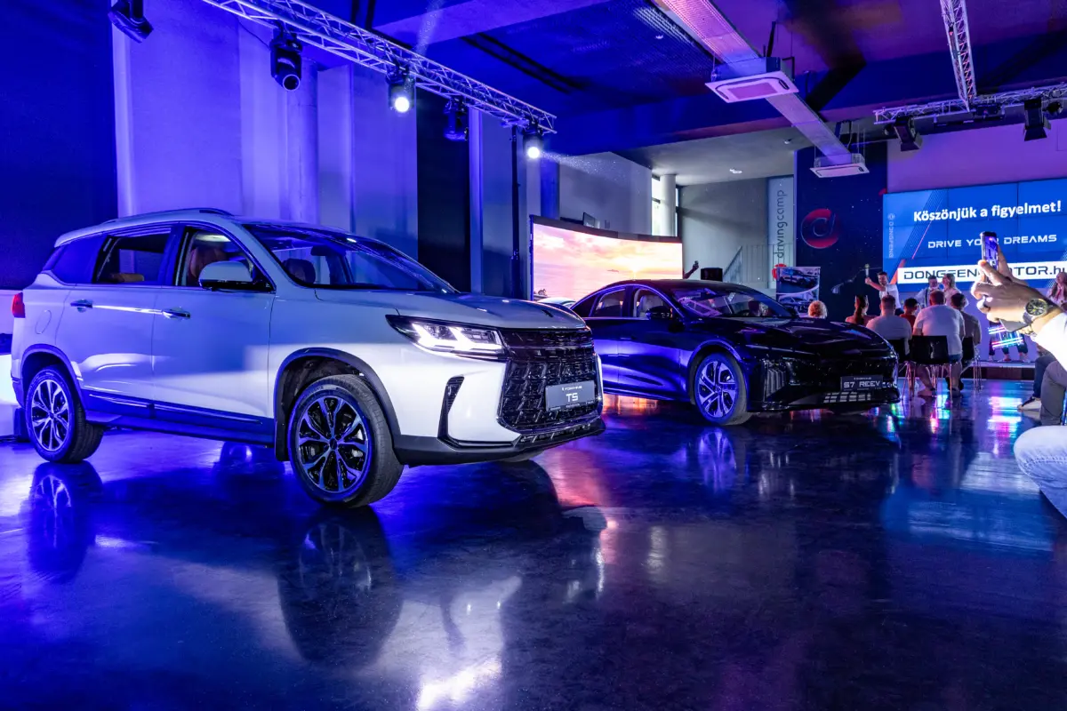 Dongfeng Forthing T5 és S7 Reev