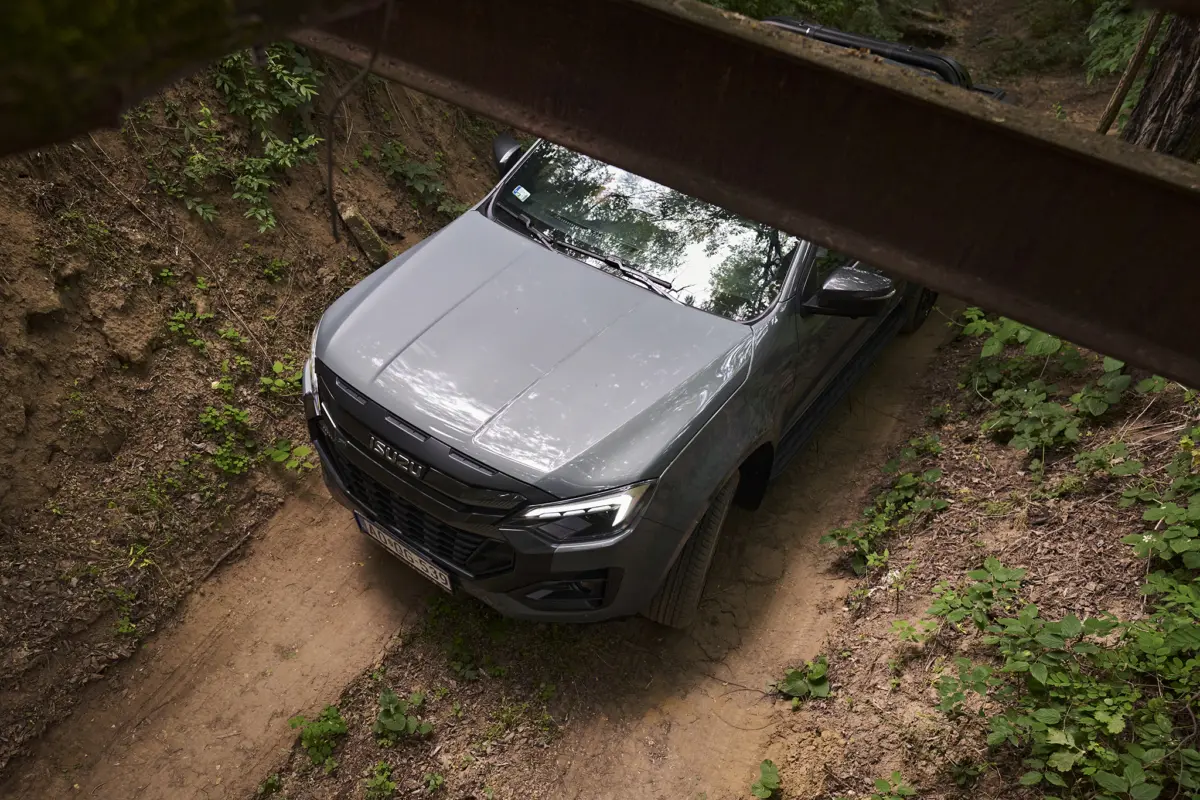 AW_KGM_M_GRAND_ISUZU_D_MAX_HUNGAROROING_247