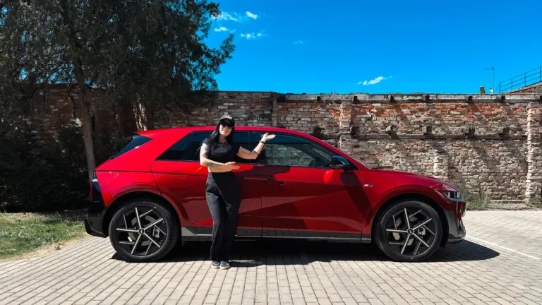 Videó: Mutatjuk milyen lett a frissített IONIQ 5