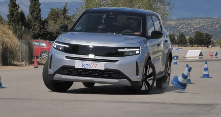 Meglepő eredményt hozott az Opel Frontera jávorszarvastesztje! Videón a kísérlet!