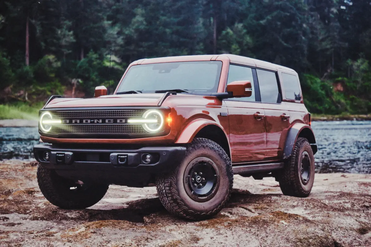 New_2027_Bronco_Filson _First_Edition_1