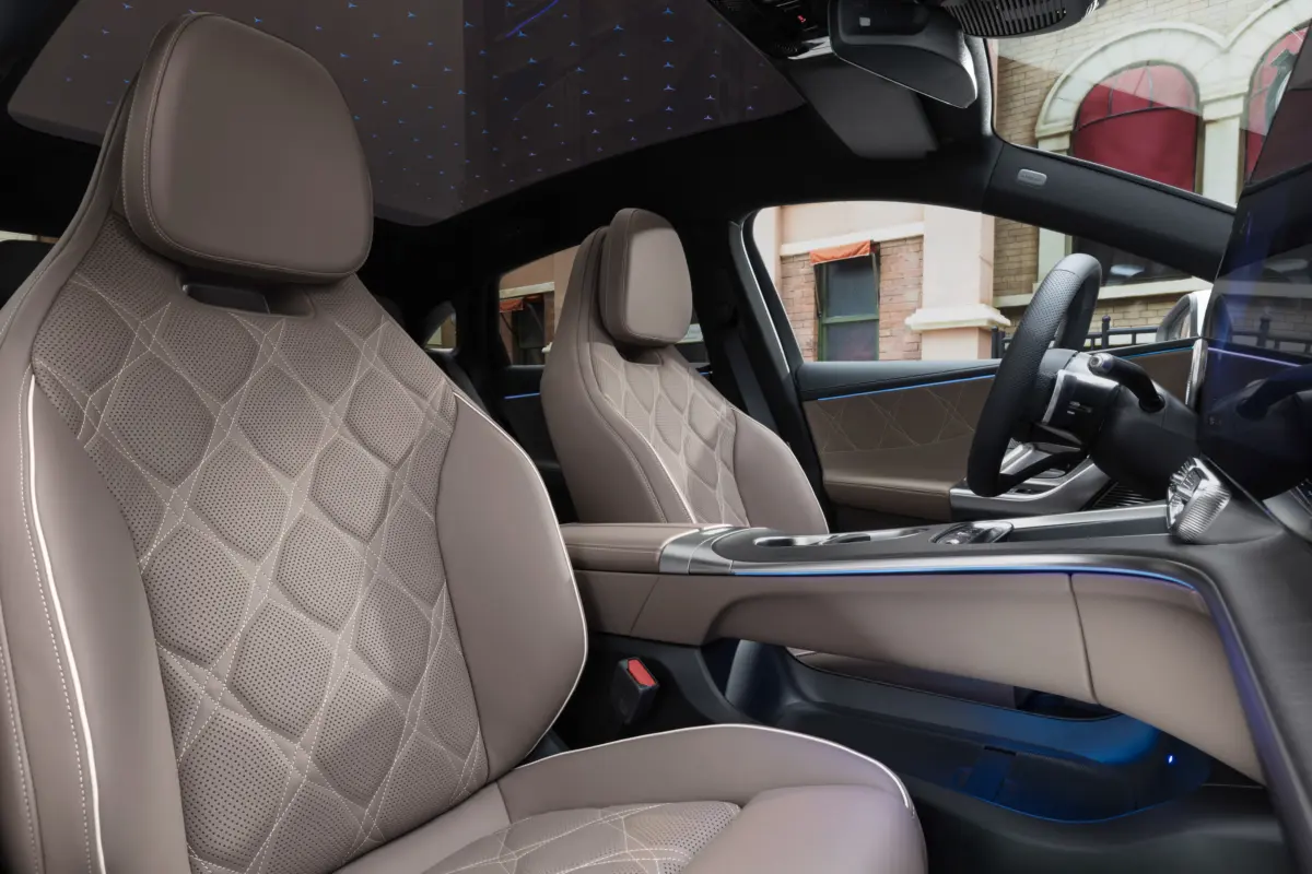 Die neue elektrische C-Klasse definiert das Segment neuThe all-new electric C-Class: Redefining the segment