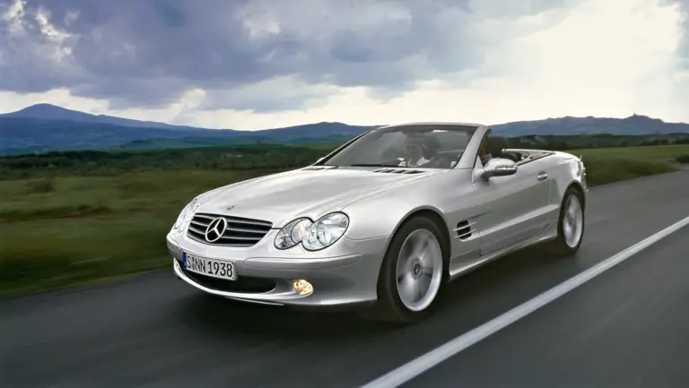 25 éves az új évezred Mercedes-Benz SL-je!