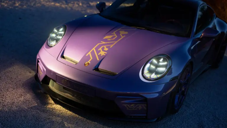 Bődületes pénzt keresnek a Porsche dolgozói! Íme a  bérsávok!