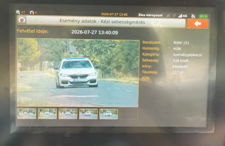 156 km/óráig taposta a BMW-nek a 18 éves autós lakott területen belül! Komoly bírság lett a vége!