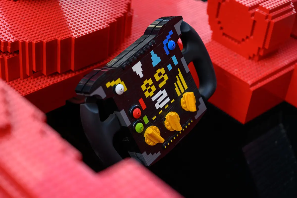 LEGO Ferrari F1 (02)