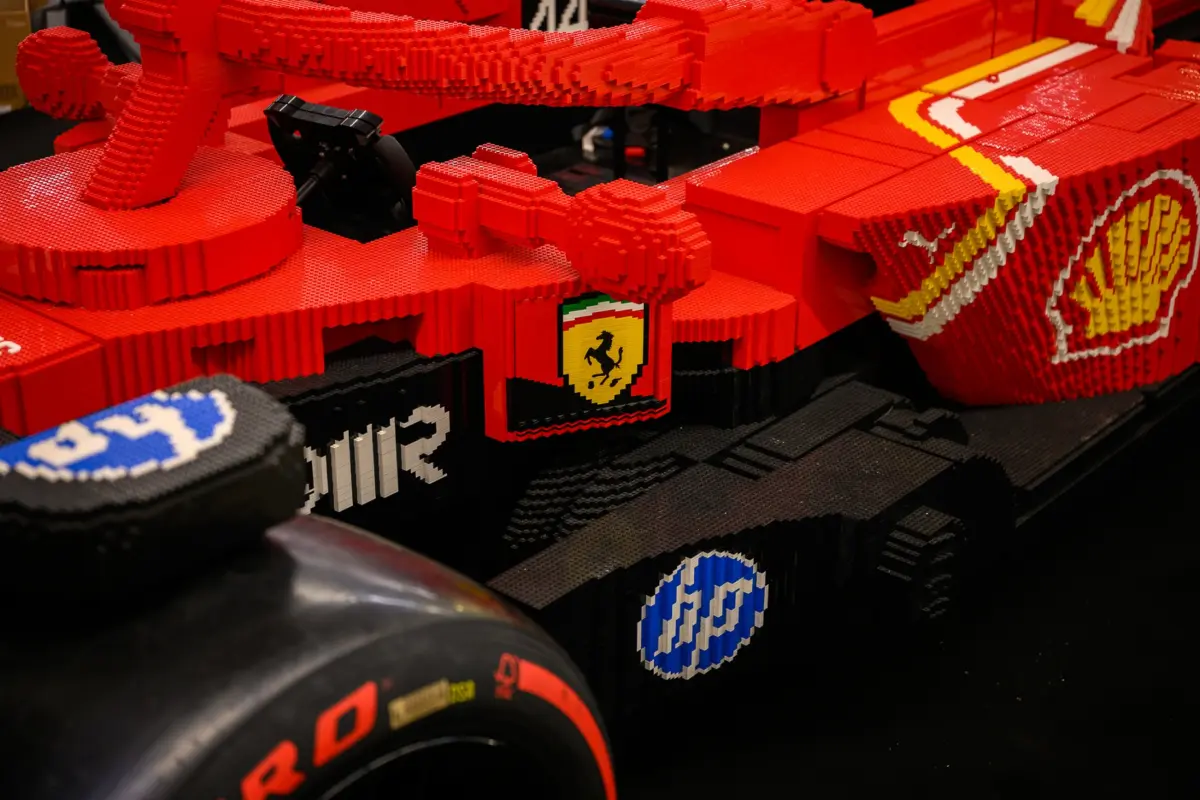LEGO Ferrari F1 (03)