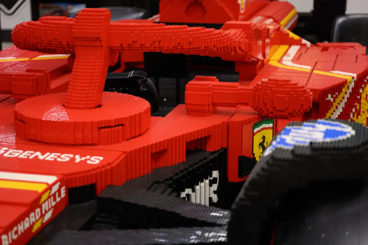 LEGO Ferrari F1 (04)