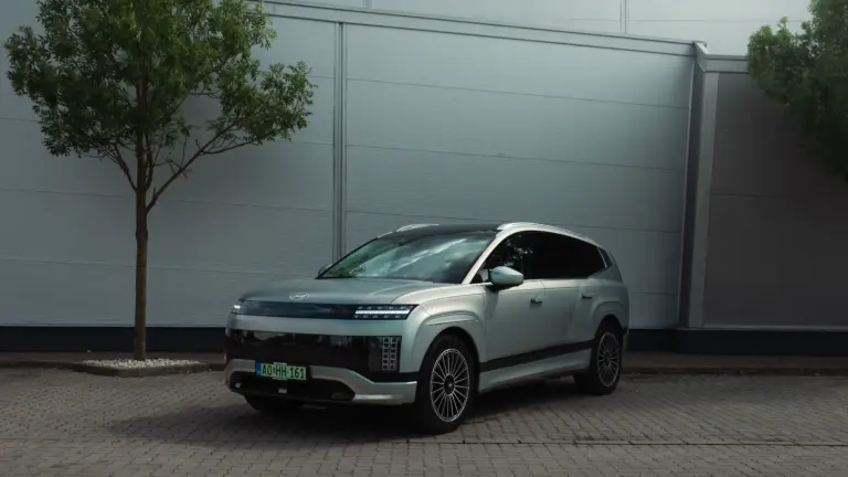 Ez most akkor egyterű vagy SUV? És miért 30 millió forint?