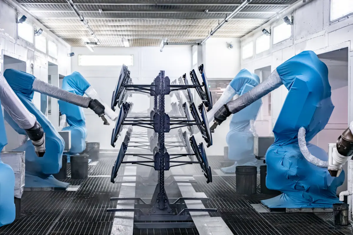 BMW Group Werk Landshut – Stoßfänger-Fertigung 7er LCI