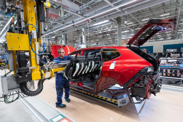 Rekordot döntött a debreceni BMW gyár! Ennyi iX3-at gyártottak eddig!