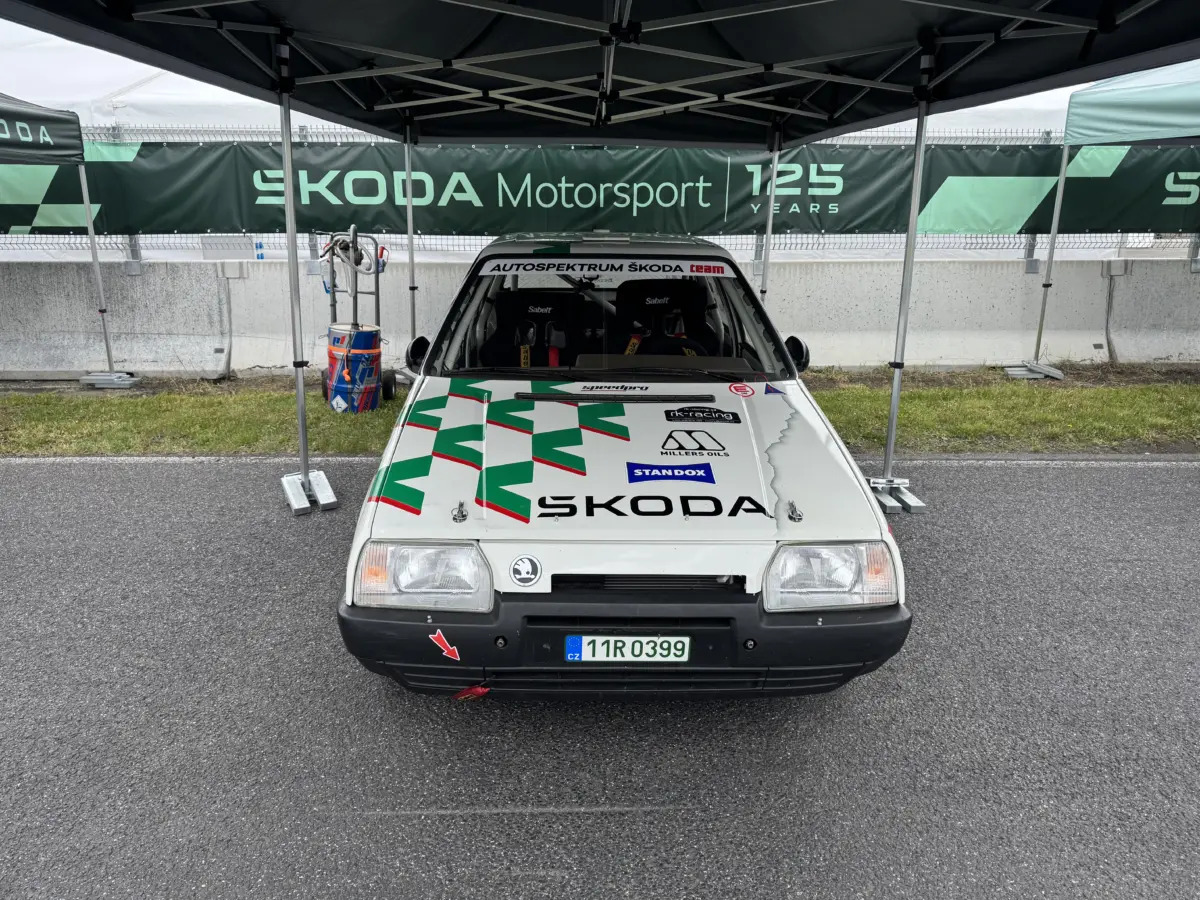 Skoda_favorit