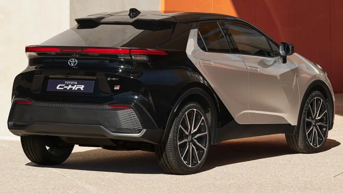 Toyota-C-HR-2024-1280-7b538a516dcf99c680b3ef43f3d01bbb6b