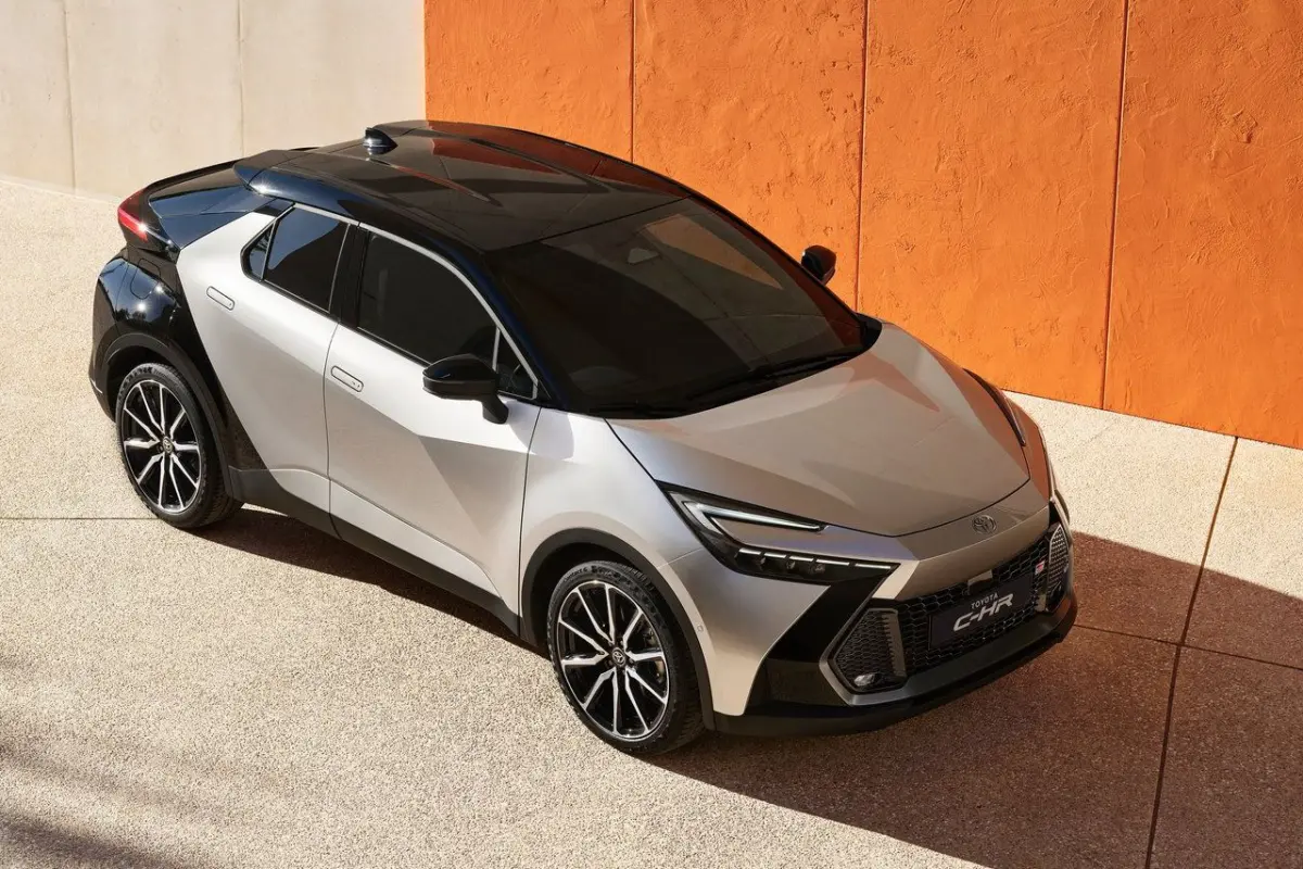 Toyota-C-HR-2024-1280-7b56de68a3a5cda7af04c5e9602eefcadf