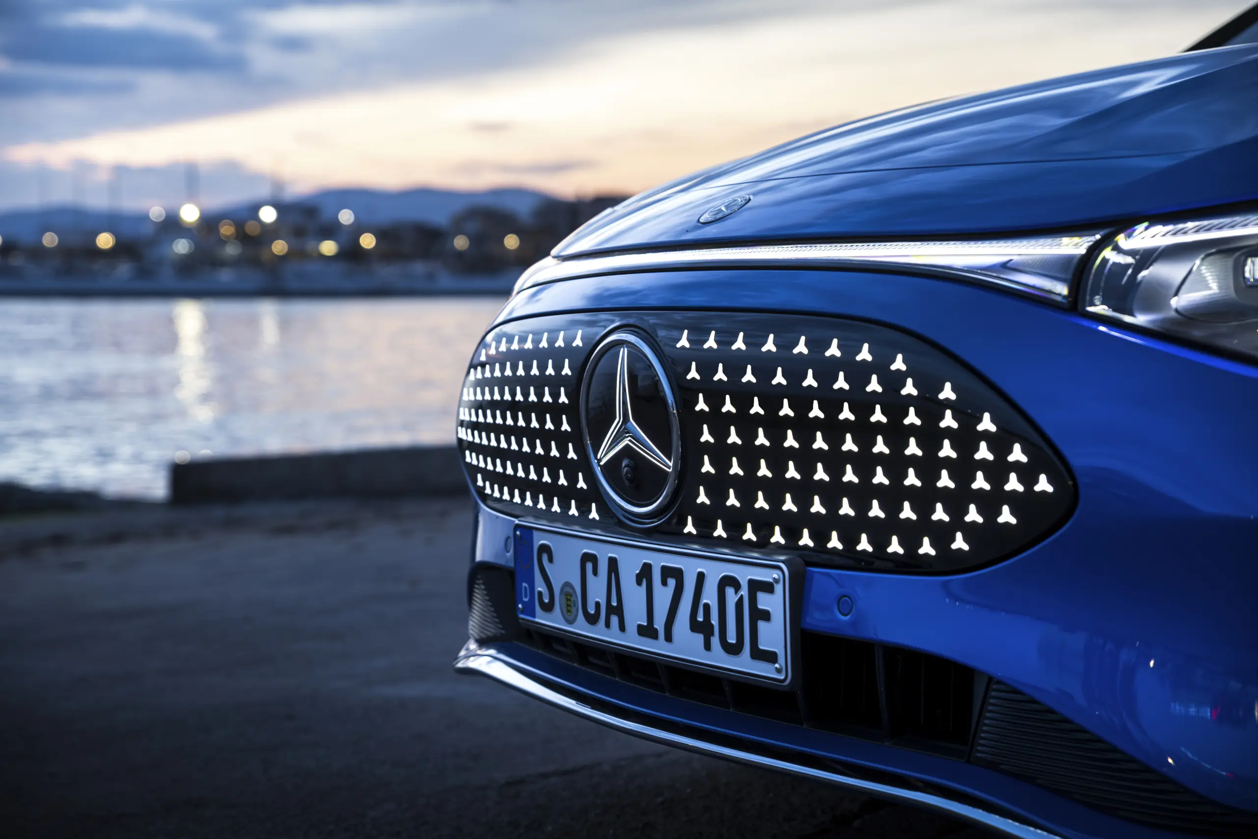Lép a Mercedes is! Most minden autójuk olcsóbban vásárolható meg! Íme a részletek!